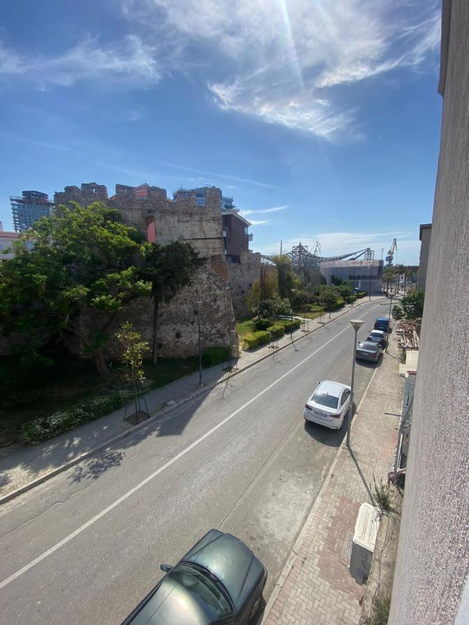 Vollga Promenade Lovely 2 Bedroom Apartment Durres Luaran gambar