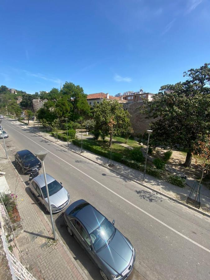 Vollga Promenade Lovely 2 Bedroom Apartment Durres Luaran gambar